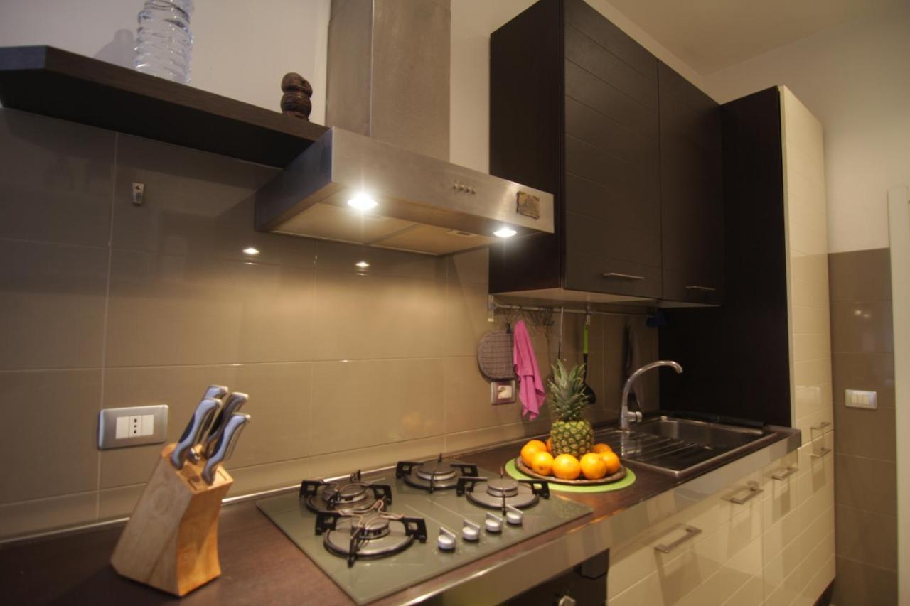 Casa Cavallotti - Modern Apartment Between Train Station And Port Civitavecchia Bagian luar foto